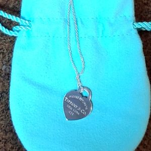 Tiffany "Return to Tiffany" necklace